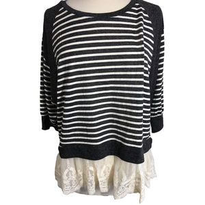 Umgee Womens Medium Tunic Top Stripe Lace Hem Loose Fit Cream Gray Boho E19